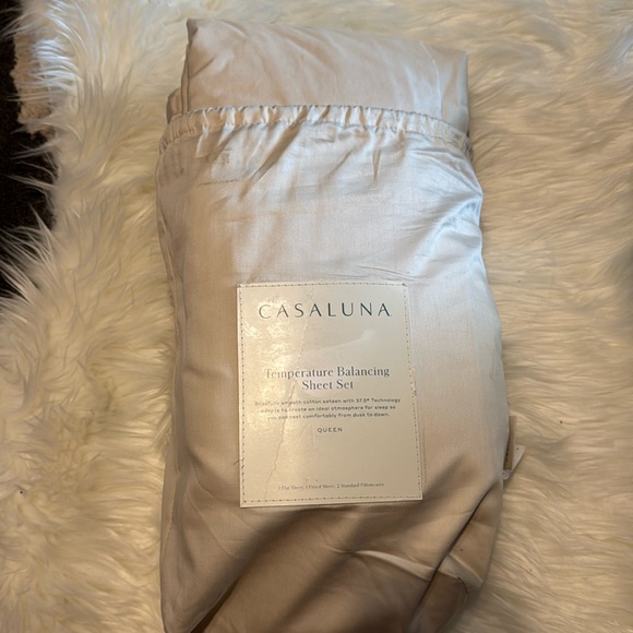 Casaluna Temperature Balancing Sheet Set - Picture 1 of 5